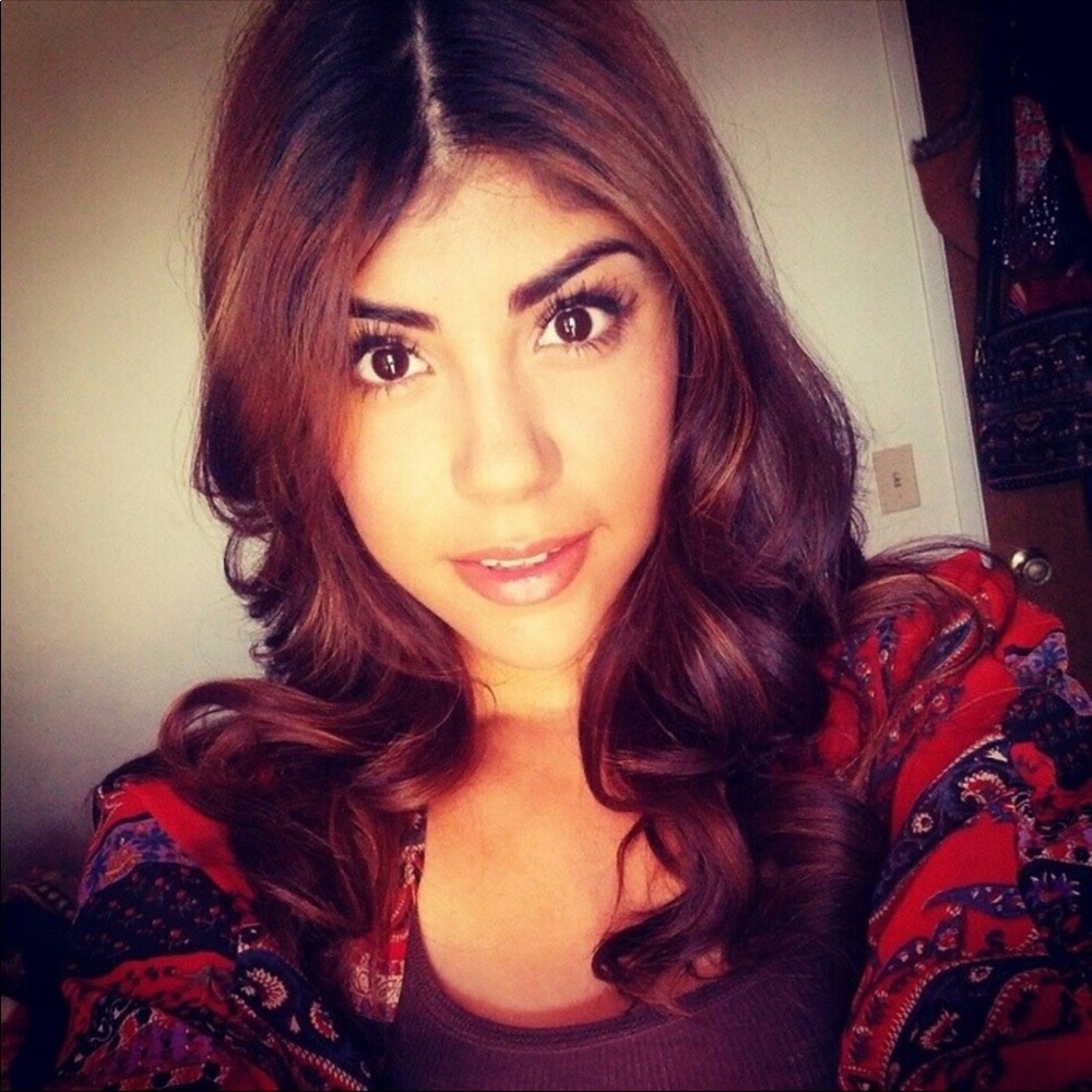 Meet your Posher, Mel